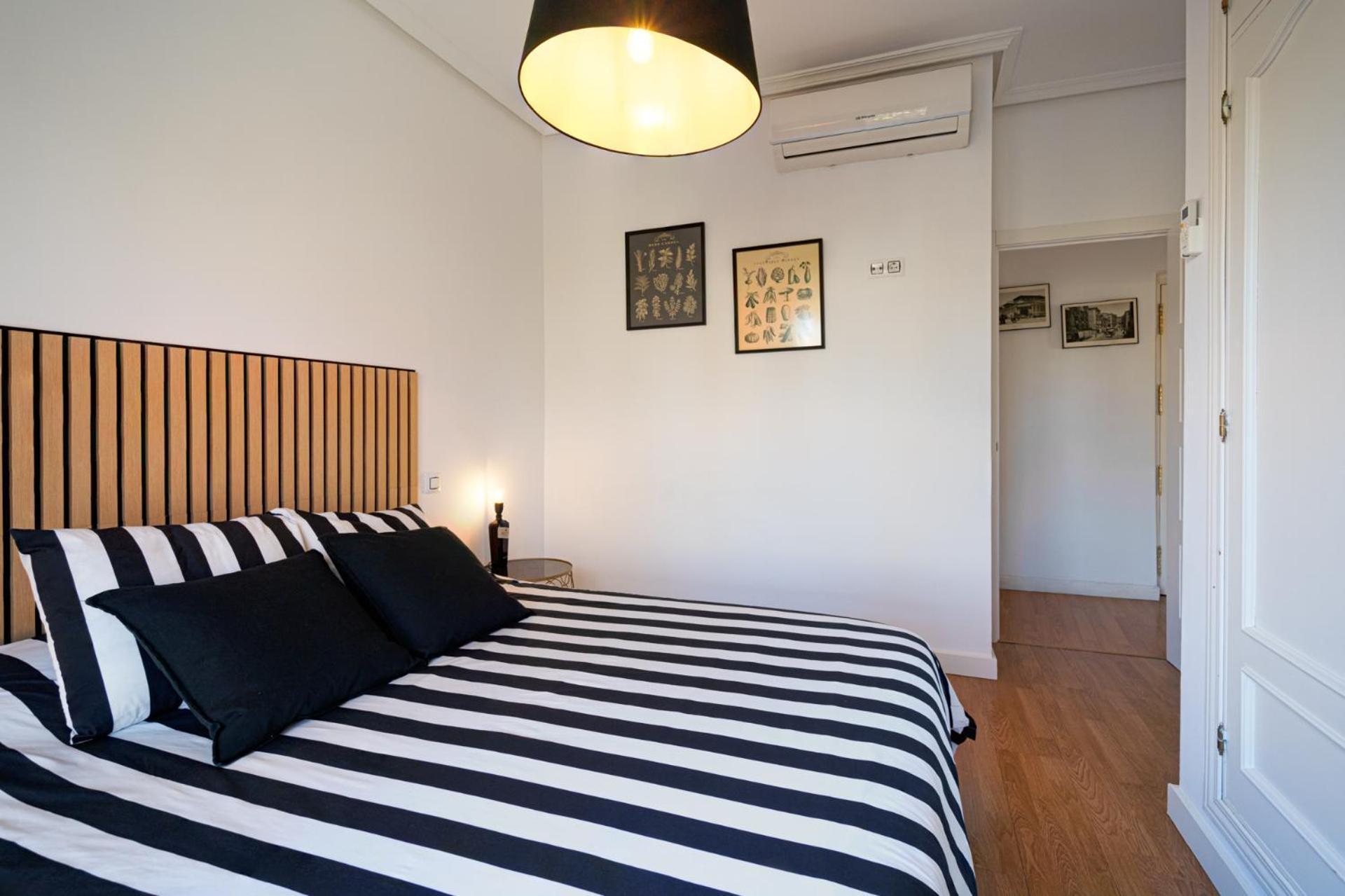 Apartament Glorieta Puerta De Toledo Мадрид Номер фото